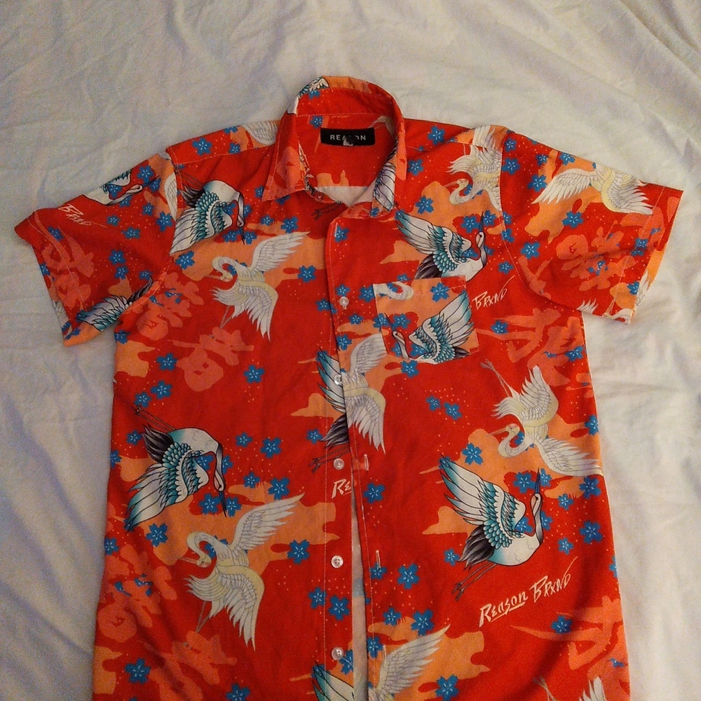 Reason, Medium,Red - Picture 3 of 3